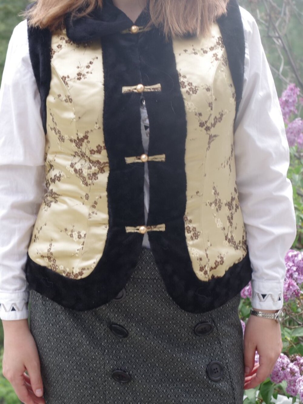Traditional- Style Chinese  Tang Suit Vest